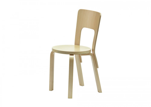 Dans la catégorie chaise & tabouret : Chaise 66 par Artek