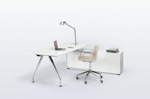 Desk for Management and CEOs Consult by Bene