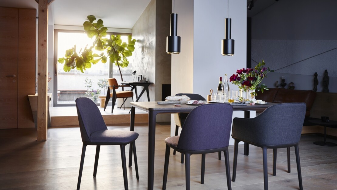 Plate Dining Table by Vitra