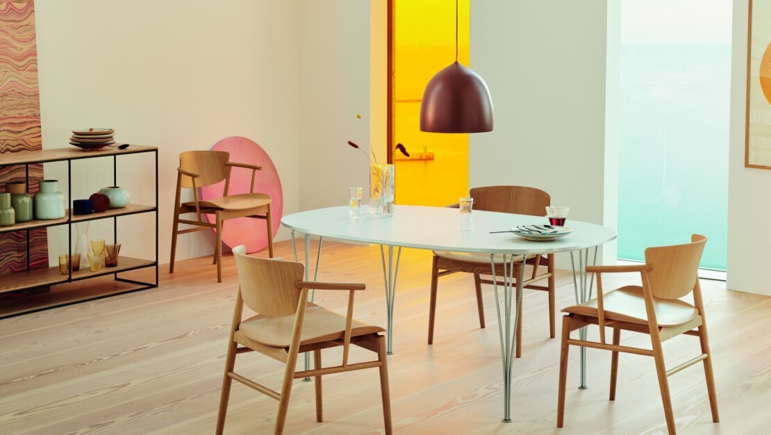 Table Série par Fritz Hansen
