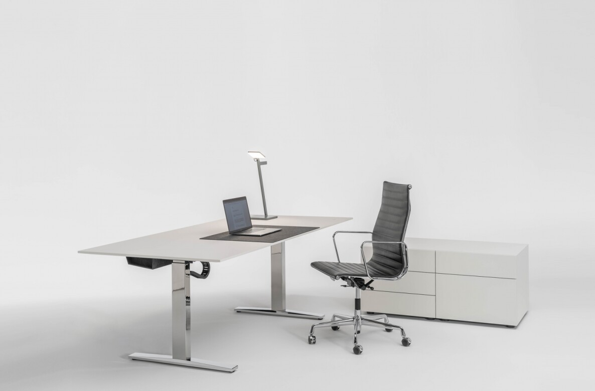 Desk for Management and CEOs Upsite by Renz