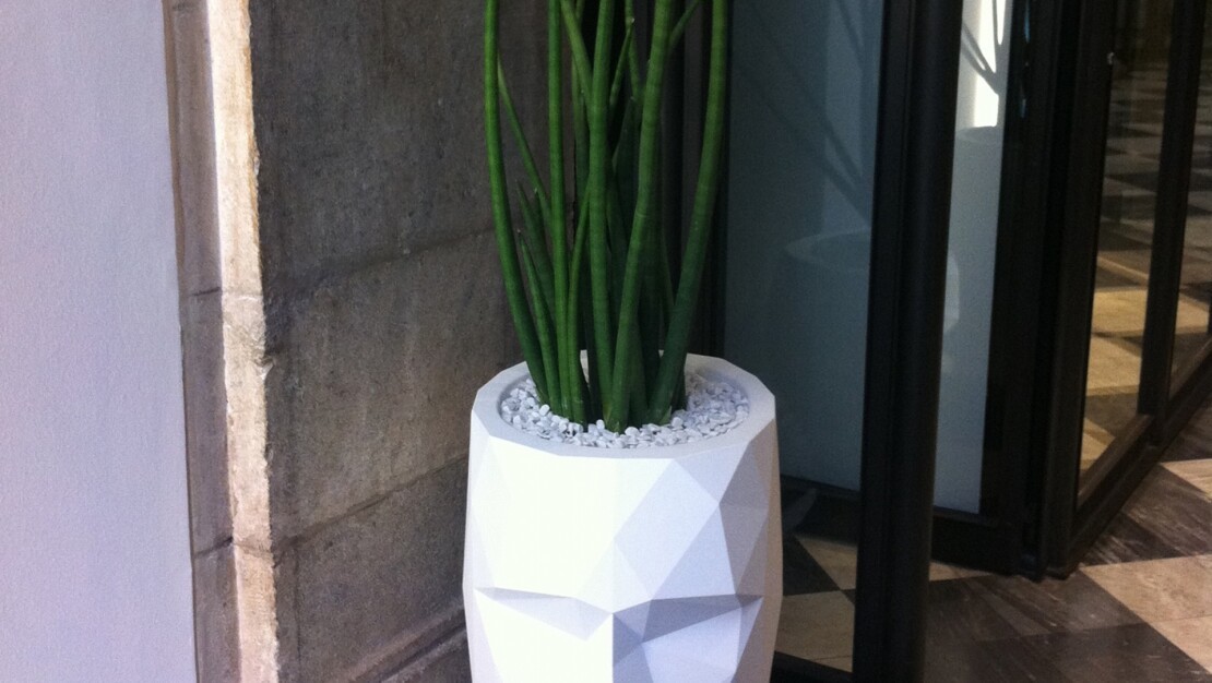 Adan Planter
