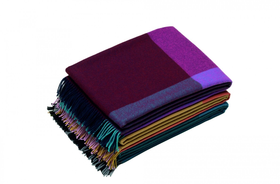 Category accessory & decoration: Colour Block Blanket by Vitra