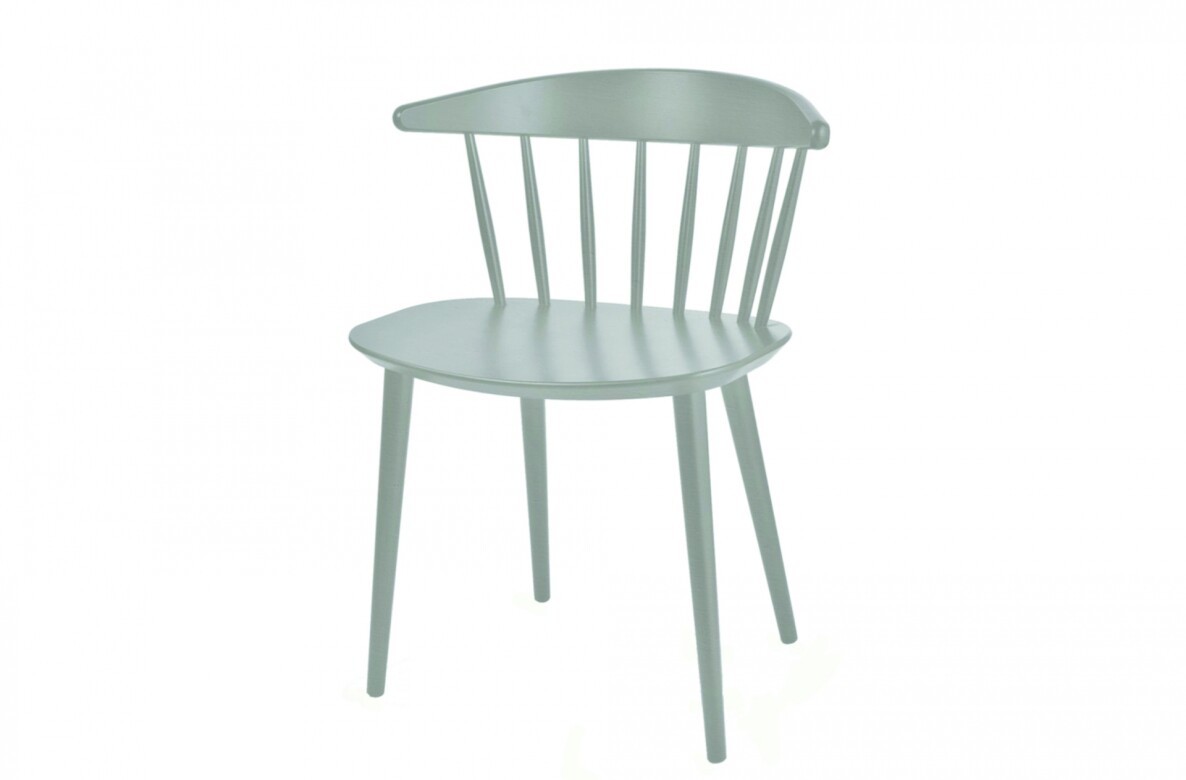 Dans la catégorie chaise & tabouret : J104 par Hay