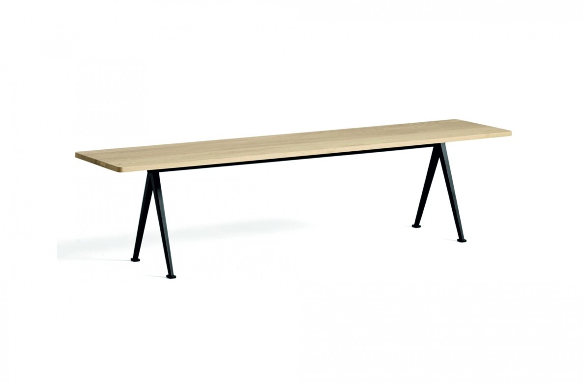 Dans la catégorie chaise & tabouret : Pyramid bench par Hay