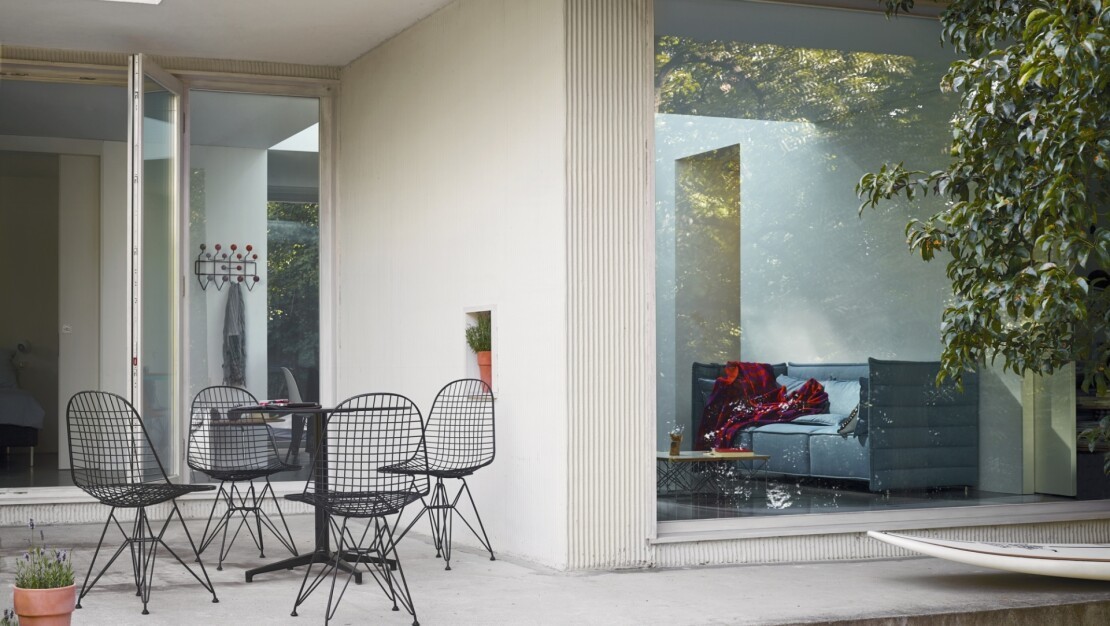 Wire chair DKR by Vitra