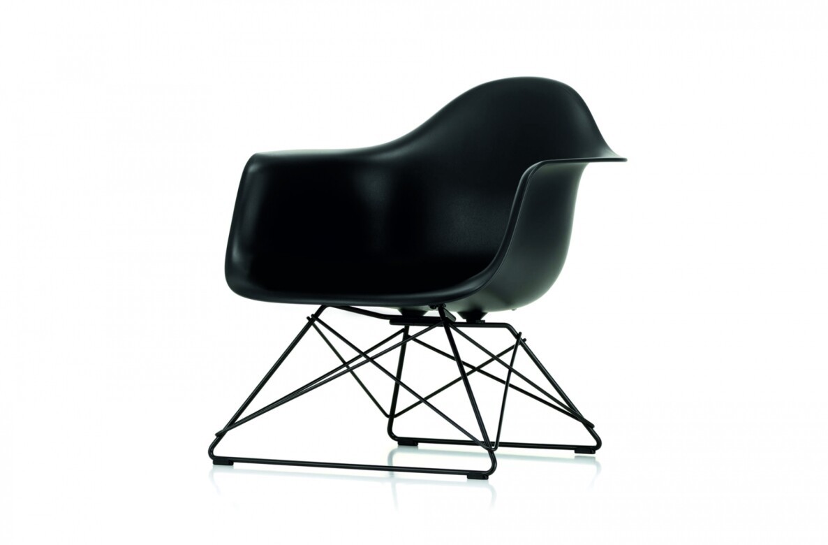 Armchair Eames Plastic Armchair LAR by Vitra
