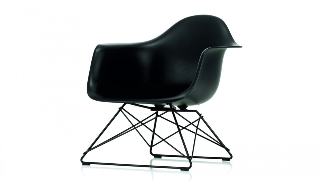 Eames Plastic Armchair LAR by Vitra