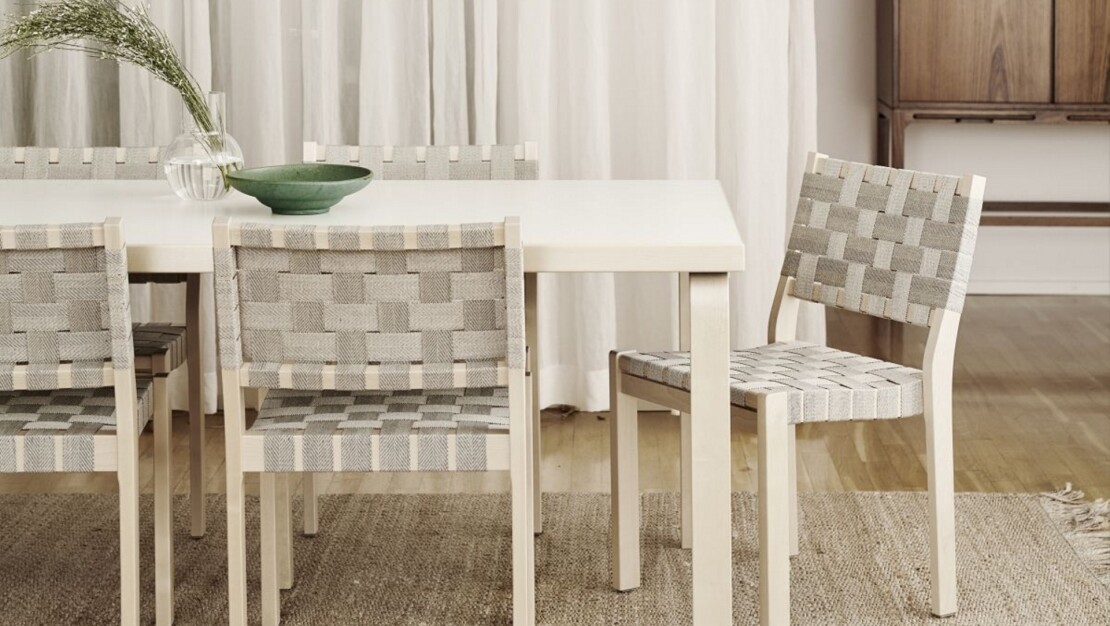 Chaise 611 par Artek