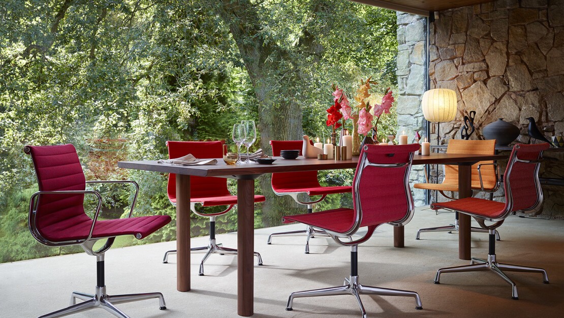 Aluminium chair by Vitra
