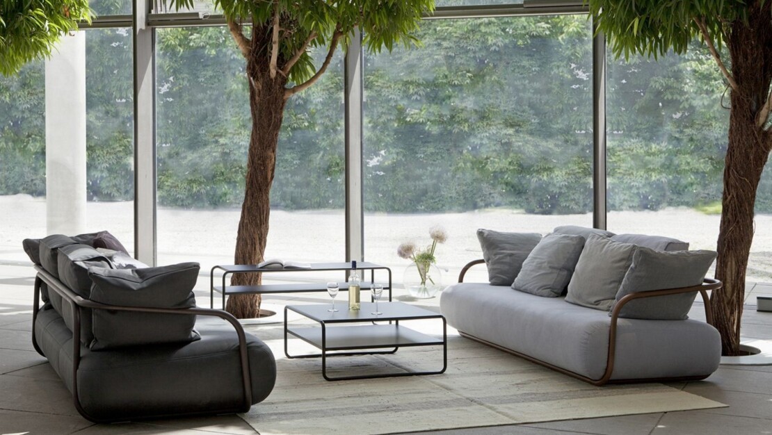 2000 by Thonet
