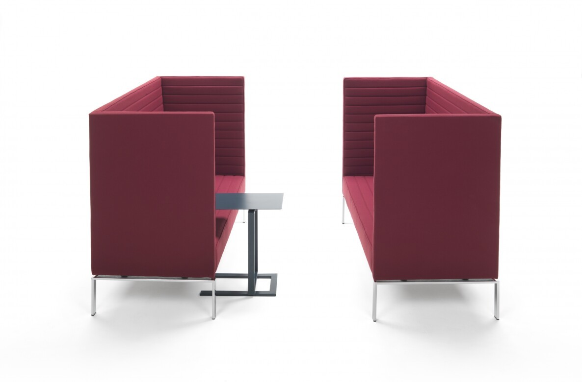 Mobilier pour les zones d'attente Stripes par Marelli
