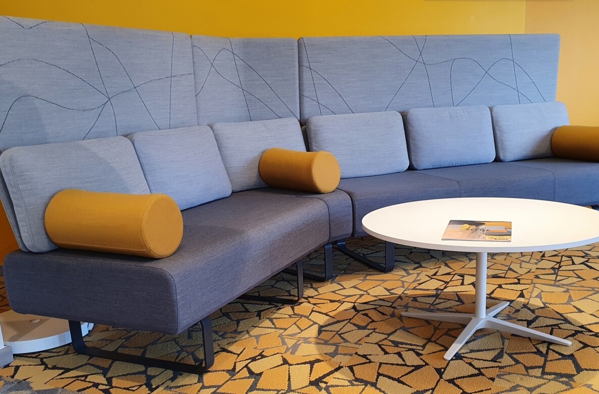 Furniture for Waiting Areas Settle by Bene