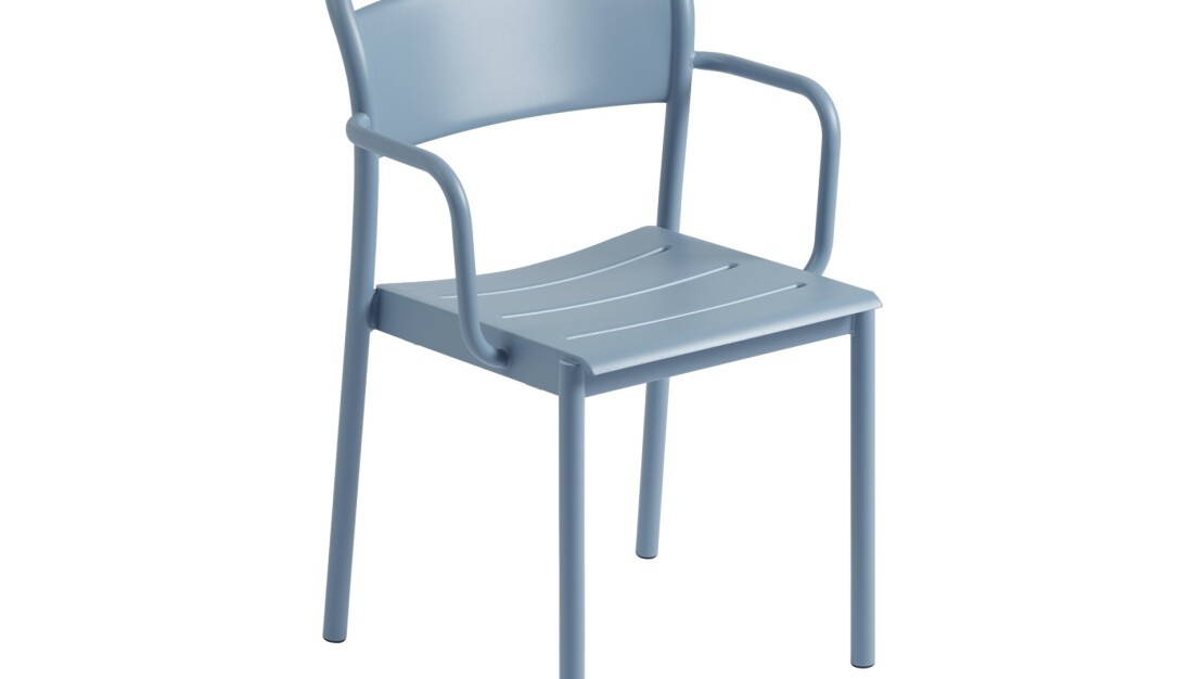 Linear steel by Muuto