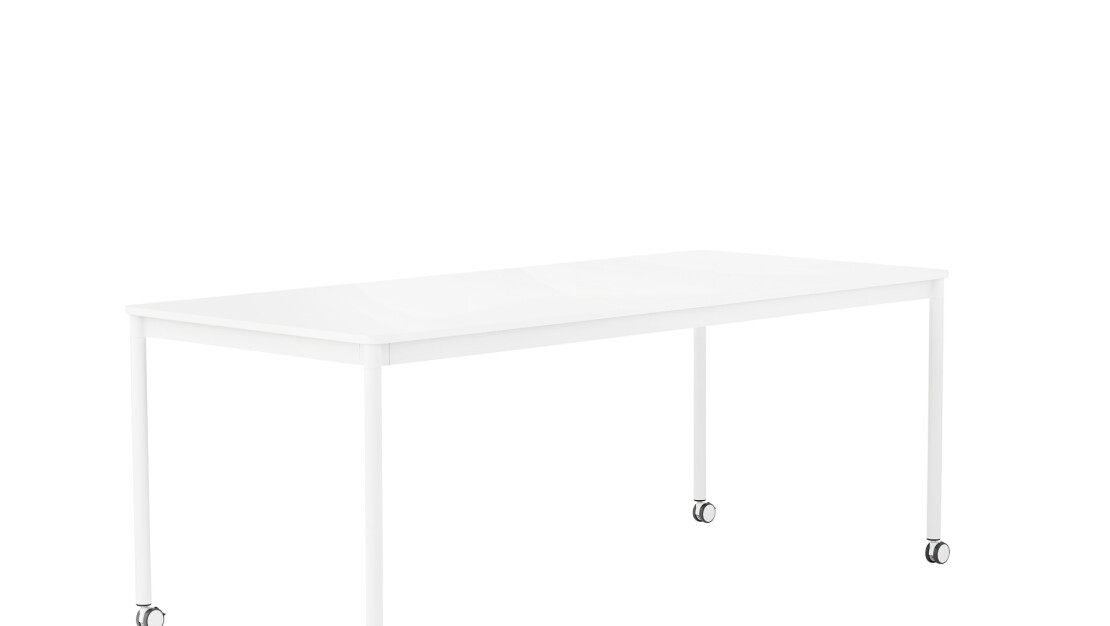 Base table by Muuto